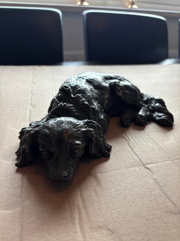 Frans Samak beeld van hond, Antiek en Kunst, Kunst | Beelden en Houtsnijwerken, Ophalen of Verzenden