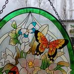 Handgemaakt glas in lood  met vlinders en bloemen, Ophalen of Verzenden
