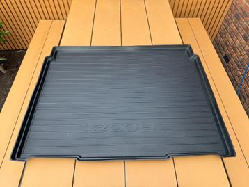 Kunststof kofferbakmat – Peugeot e-2008 beschikbaar voor biedingen