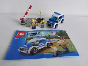 Lego City - 4436 - Politieauto en boef beschikbaar voor biedingen