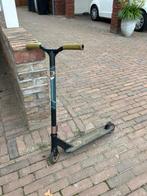Een stunt step, Fietsen en Brommers, Steps, Ophalen, Gebruikt, Gewone step, Black dragon stunt step