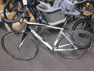 Giant Defy racefiets beschikbaar voor biedingen