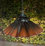 Vintage hanglampje, metalen kap, zwarte pendel, E27, Vintage, retro, Gebruikt, Ophalen of Verzenden, Stof