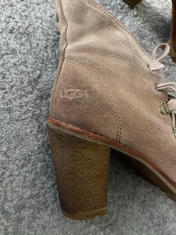 UGG Enkellaarsjes Suede Hak - Maat 37 beschikbaar voor biedingen
