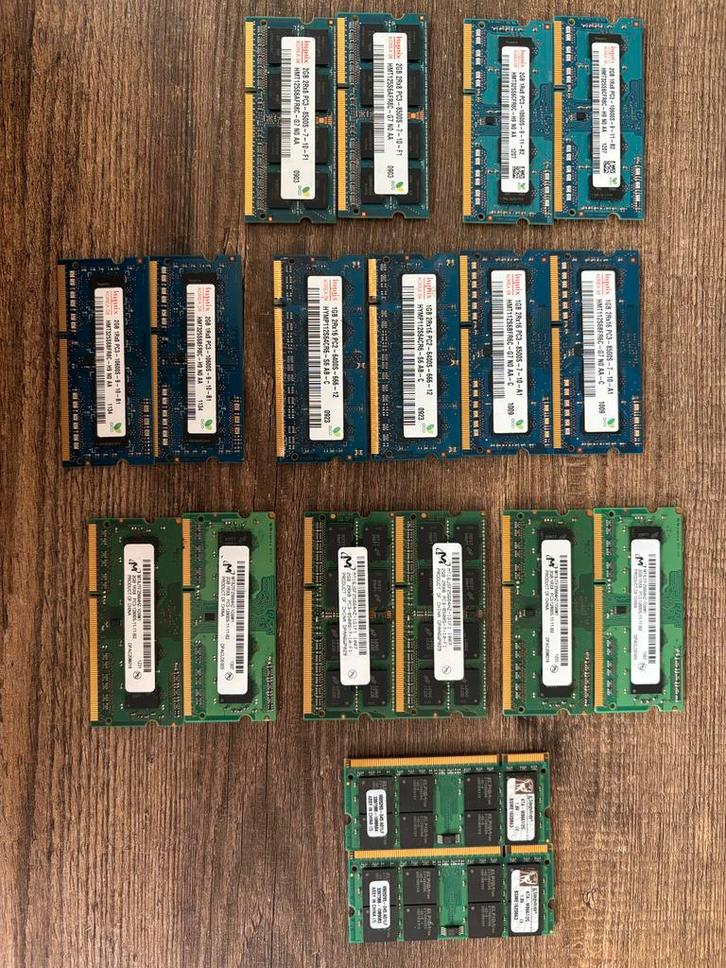 Partij 2GB RAM Modules voor Oude Macs, Computers en Software, RAM geheugen, Gebruikt, Laptop, 2 GB, DDR2, Ophalen of Verzenden