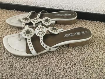 Marco Tozzi leren teenslippers, maat 39 beschikbaar voor biedingen