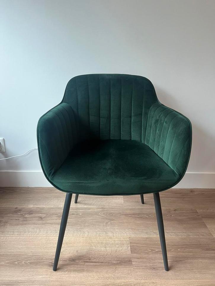 Twee eetkamerstoelen Como van Kwantum donkergroen velvet, Huis en Inrichting, Stoelen, Zo goed als nieuw, Twee, Stof, Overige kleuren
