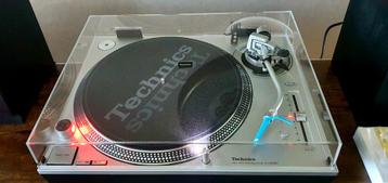 Te koop : Technics SL-1200 MK7 platenspeler.  beschikbaar voor biedingen