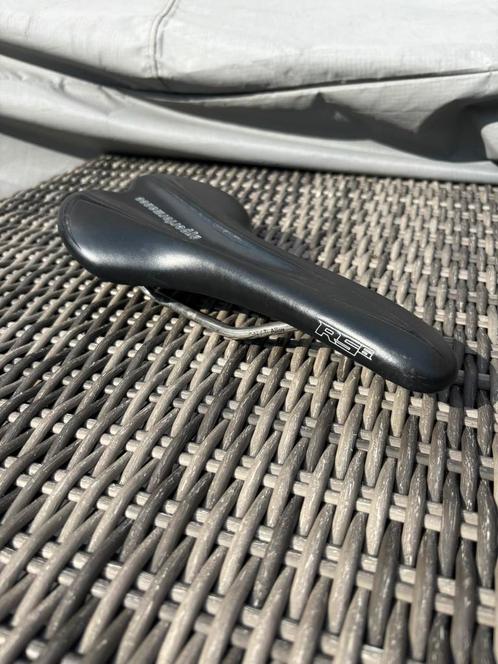 High-end racezadel – RS6 black, Fietsen en Brommers, Fietsonderdelen, Zo goed als nieuw, Racefiets, Zadel, Ophalen of Verzenden