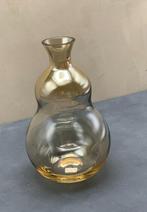 vaasje geel/bruin, Overige kleuren, Ophalen of Verzenden, Minder dan 50 cm, Glas
