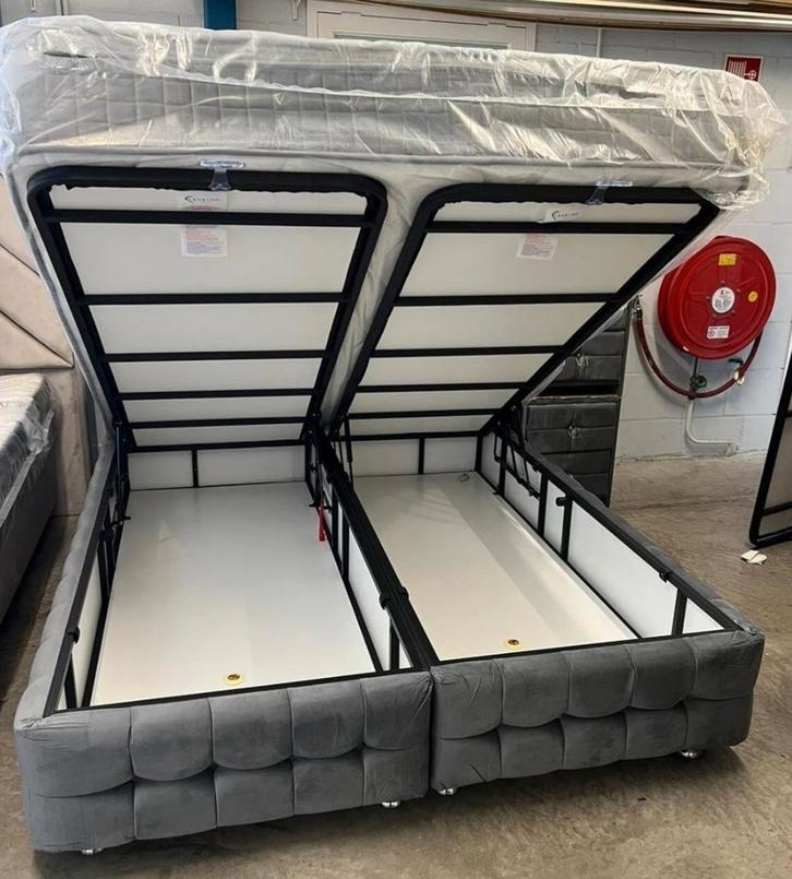 Boxspring 140x200 - bij interesse onderhandelen toegestaan, Huis en Inrichting, Slaapkamer | Boxsprings, Zo goed als nieuw, 140 cm