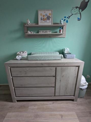 Mooie Interbaby meubels voor de babykamer beschikbaar voor biedingen