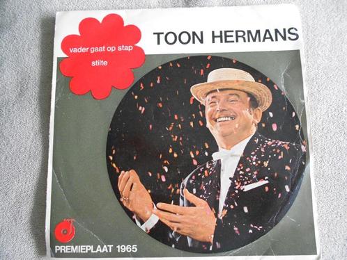 vinyl single Toon Hermans vader gaat op stap premieplaat, Cd's en Dvd's, Vinyl Singles, Gebruikt, Single, Nederlandstalig, 7 inch