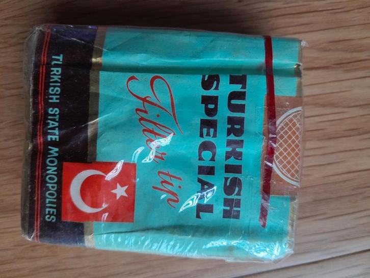 Sigaretten met filterTurks Special Filter 1970s, Verzamelen, Rookartikelen, Aanstekers en Luciferdoosjes, Gebruikt, Ophalen of Verzenden