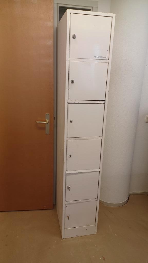 Witte lockerkast met 6 deurtjes, Huis en Inrichting, Kasten | Lockerkasten, Gebruikt, Ophalen
