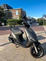 Piaggio Zip Iget Brom, Fietsen en Brommers, Scooters | Piaggio, Maximaal 45 km/u, Zip, Ophalen of Verzenden, Zo goed als nieuw