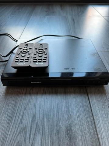 Philips DVD-speler met 2 afstandsbedieningen beschikbaar voor biedingen