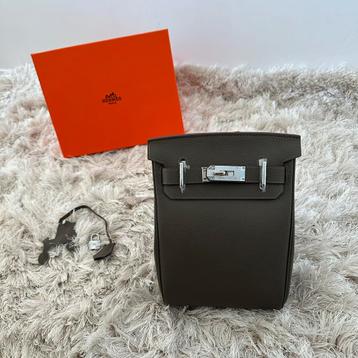 Hermes hac sac a dos PM donkergrijs ETAIN rugtas schoudertas beschikbaar voor biedingen