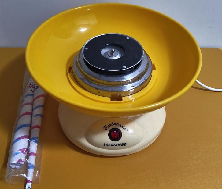 een lagrange Barbapapa suikerspin machine zgan 2x gebruikt, Huis en Inrichting, Keuken | Keukenbenodigdheden, Zo goed als nieuw