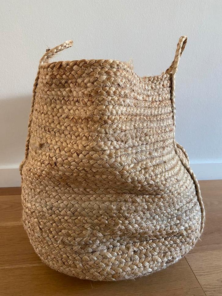 Grote mand / zak natuurlijk materiaal Loods 5, Huis en Inrichting, Woonaccessoires | Schalen en Manden, Gebruikt, Rond, Overige materialen
