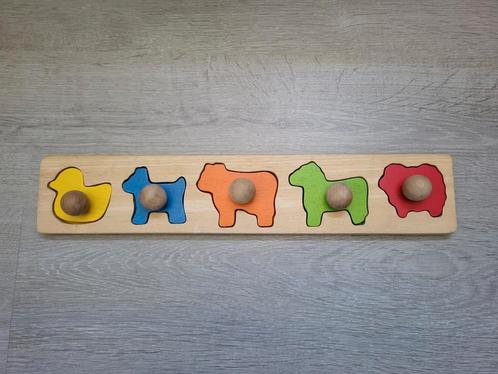 Houten knoppen puzzel; kleuren en dieren herkennen, Kinderen en Baby's, Speelgoed | Kinderpuzzels, Zo goed als nieuw, Minder dan 10 stukjes