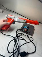 Nes zapper met duck hunt duo, Spelcomputers en Games, Ophalen of Verzenden, Zo goed als nieuw