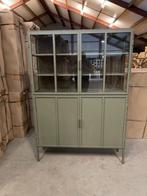 vitrinekast metaal exclusief groen-Mango, glas130 br actie, Huis en Inrichting, Kasten | Ladekasten, 100 tot 150 cm, 1 of 2 laden
