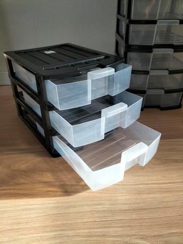 Ladekast van kunststof 5stuks (postvakjes) beschikbaar voor biedingen