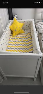 Babybed met matras en accesoires, Ophalen, Zo goed als nieuw, Minder dan 140 cm, Matras