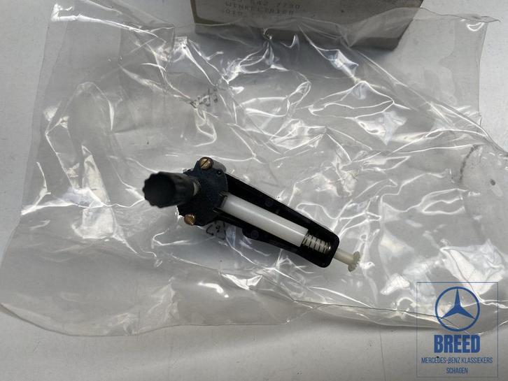 NOS bedieningsmechanisme klok voor Mercedes-Benz W123, Auto-onderdelen, Dashboard en Schakelaars, Mercedes-Benz, Nieuw, Ophalen of Verzenden