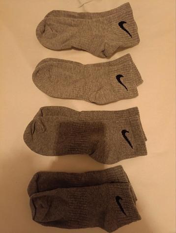 4 pack Nike sokken beschikbaar voor biedingen