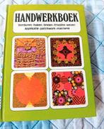 Uit 1979, Handwerkboek ,oa borduren, haken, breien, Ophalen of Verzenden, Breien en Haken