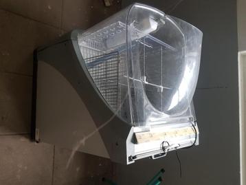 Frisdrank koeler vitrine beschikbaar voor biedingen