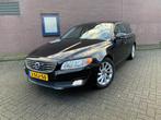 VOLVO V70 D2 115pk Start/Stop Kinetic, Euro 5, Stof, 4 cilinders, Zwart