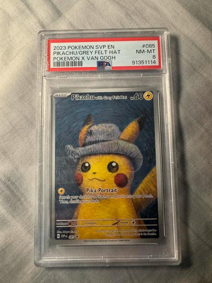 Pikachu with grey felt hat 85 Psa8, Hobby en Vrije tijd, Verzamelkaartspellen | Pokémon, Zo goed als nieuw, Losse kaart, Ophalen of Verzenden