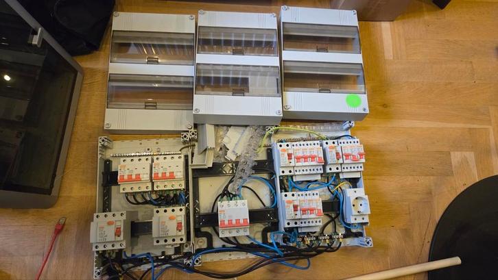 Meterkast meterkastcomponenten, Hobby en Vrije tijd, Elektronica-componenten, Gebruikt, Ophalen