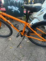 Frog 69 fiets 26 inch - Oranje, Fietsen en Brommers, Ophalen, Gebruikt, 26 inch of meer, Handrem