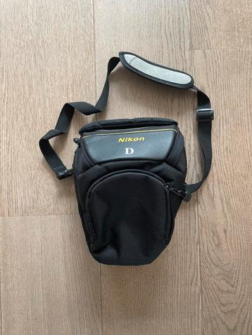 Nikon Cameratas beschikbaar voor biedingen