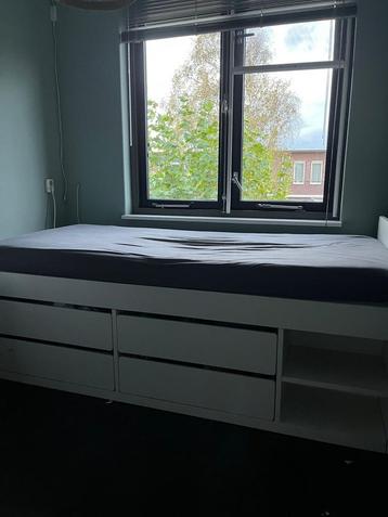 Een persoonsbed met lades Släkt (ikea) beschikbaar voor biedingen