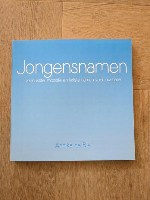 Annika de Bie - Jongensnamen, Boeken, Zwangerschap en Opvoeding, Zo goed als nieuw, Ophalen of Verzenden