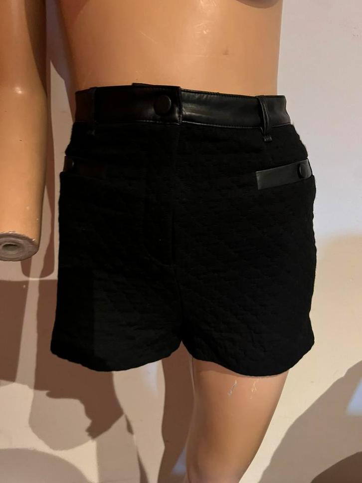 PINKO broekje met skai leer maat S origineel ZGAN, Kleding | Dames, Broeken en Pantalons, Zo goed als nieuw, Maat 36 (S), Zwart