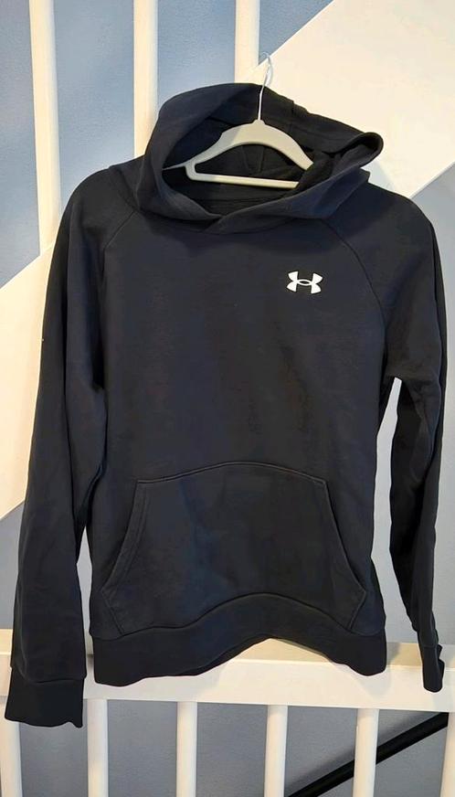 Under Armour Hoodie maat 158 ZGAN, Kinderen en Baby's, Kinderkleding | Maat 158, Zo goed als nieuw, Jongen, Trui of Vest, Ophalen of Verzenden