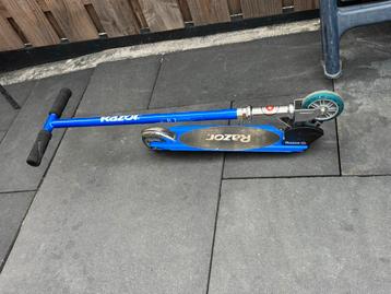 Razor Step - Blauw - Inklapbaar beschikbaar voor biedingen