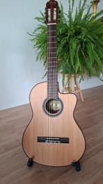 Valencia VC704CE klassieke gitaar met cutaway, Ophalen, Zo goed als nieuw, Klassieke of Spaanse gitaar, Met (piezo-)element