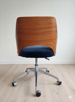 Gerestaureerde Bureaustoel, Houten Rugleuning, donkerblauw, Huis en Inrichting, Bureaustoelen, Ophalen of Verzenden, Zo goed als nieuw