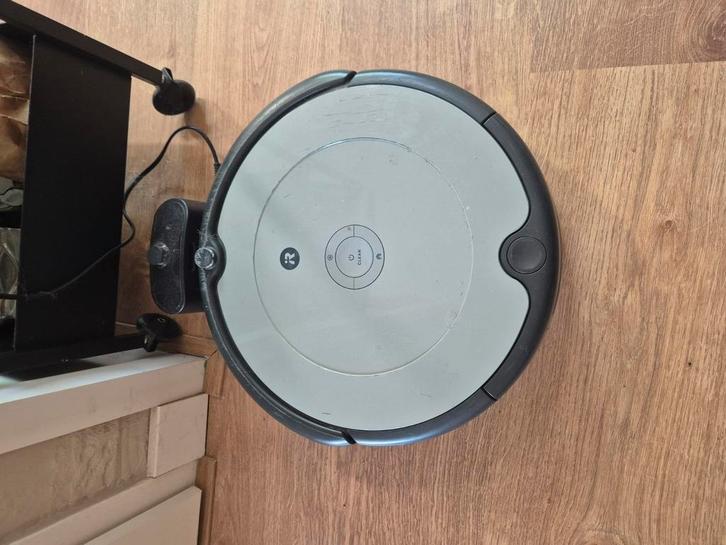 IROBOT Roomba 698, Witgoed en Apparatuur, Stofzuigers, Gebruikt, Robotstofzuiger, Minder dan 1200 watt, Ophalen of Verzenden