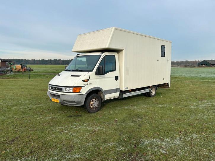 Paardenwagen nette en goed onderhouden ponywagen, Auto's, Bestelauto's, Particulier, Trekhaak, Iveco, Diesel, Handgeschakeld, Origineel Nederlands