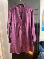 EKSEPT jurk maat 36 nieuw donkerpaars satijnstof, Kleding | Dames, Jurken, Ophalen of Verzenden, Nieuw, Maat 36 (S), Boven de knie