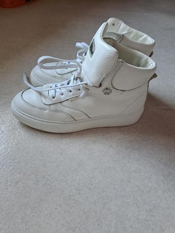 Bullboxer leren sneaker maat 39 beschikbaar voor biedingen