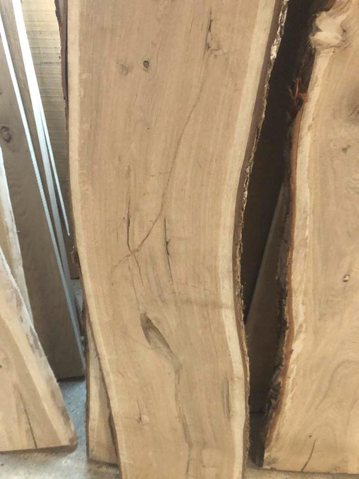Schaaldeel eiken koopje 240 lang 2 dik va €40.- per stuk op, Doe-het-zelf en Verbouw, Hout en Planken, Zo goed als nieuw, Eiken